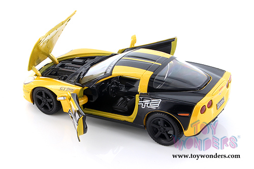 Showcasts Collectibles - Racing Assorted Models Hard Top (2003, 2005, 1/24 scale diecast model car, Asstd.) 73774/3D
